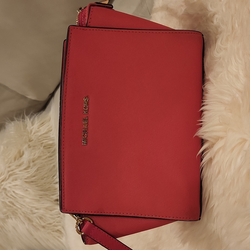 Michael Kors crossbody bag